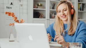 AI agents replacing junior marketing roles at agencies in 2026