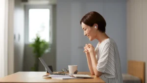 Healthcare virtual assistant handling patient scheduling and insurance verification remotely